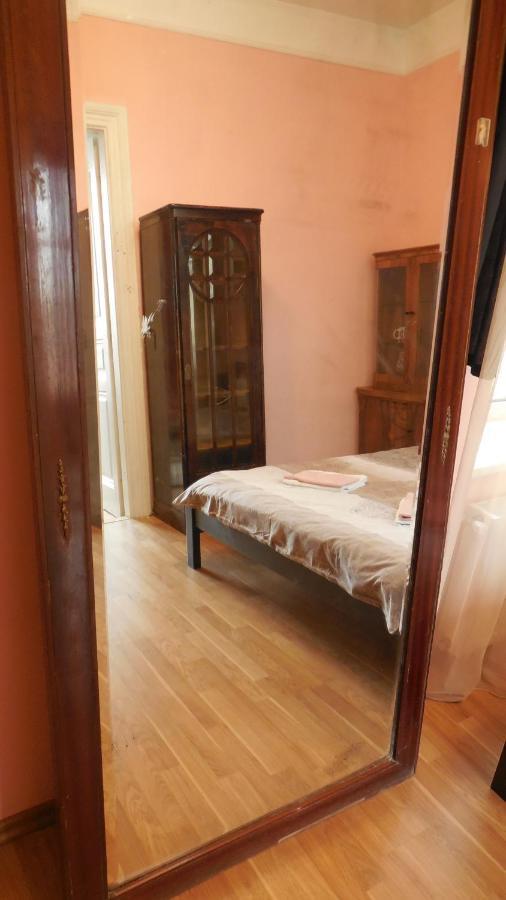 2 Room Apartment Near Opera House Лвив Екстериор снимка